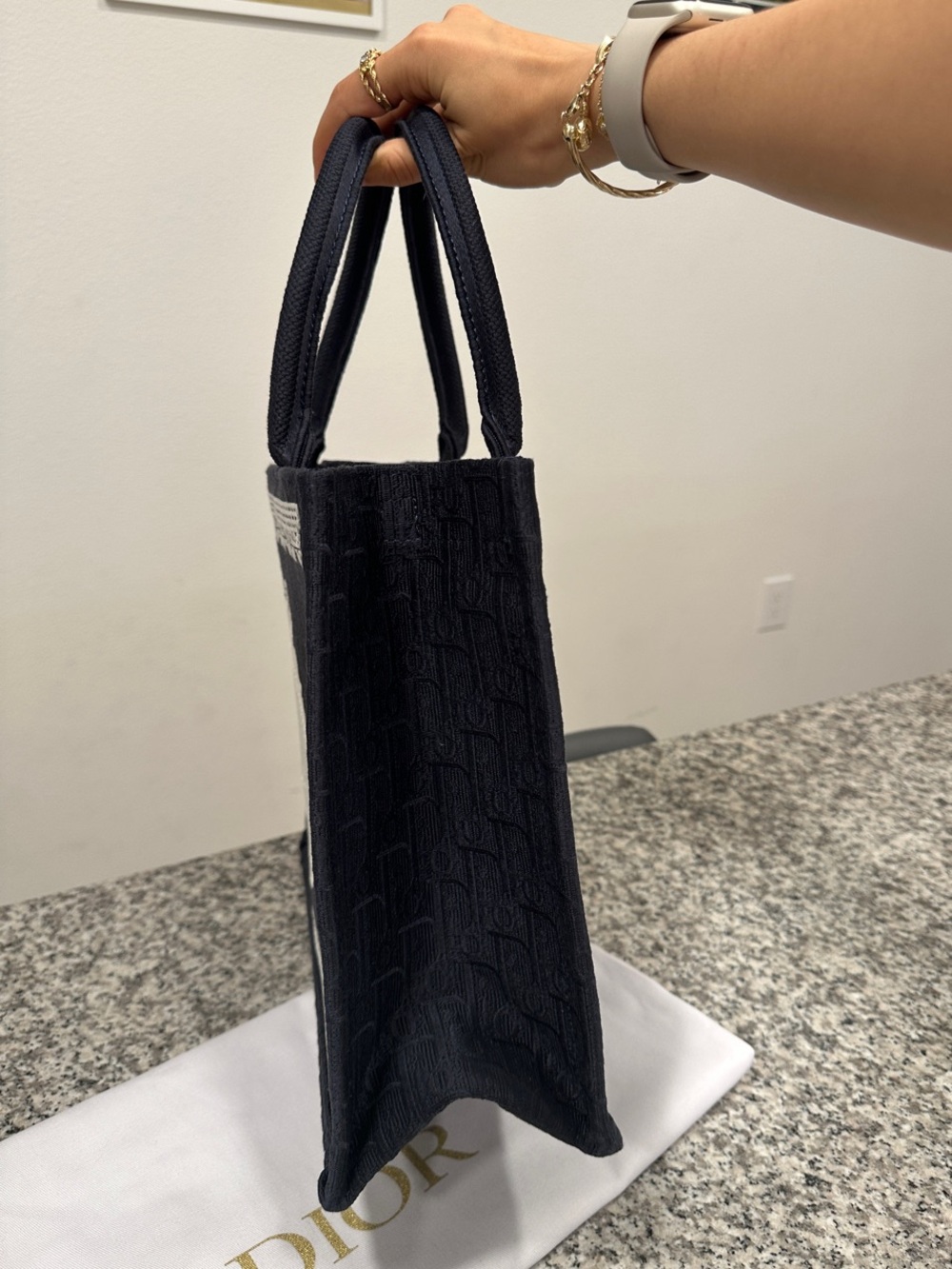 Medium navy dior book tote with strap 💙 - Picture 8 of 11